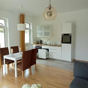 Stadtgruen 2 Apartment