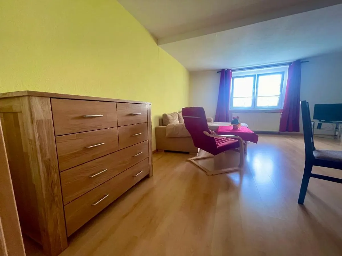 Apartment Biesdorf-verkehrsgünstig und ruhig Berlin